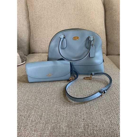 Coach purse with matching wallet